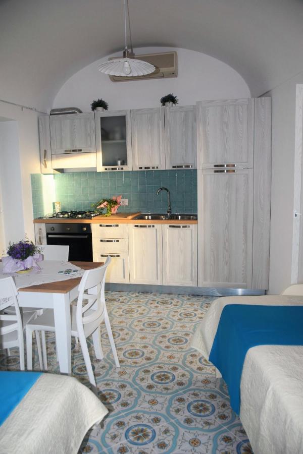 Villa Damecuta B&B 阿纳卡普里 外观 照片