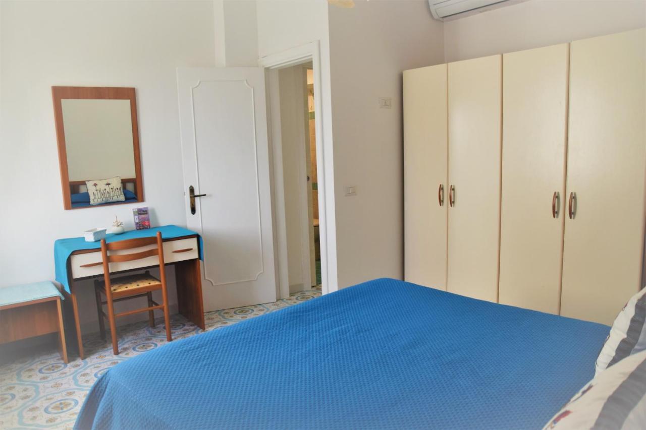 Villa Damecuta B&B 阿纳卡普里 外观 照片