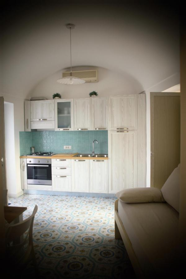 Villa Damecuta B&B 阿纳卡普里 外观 照片